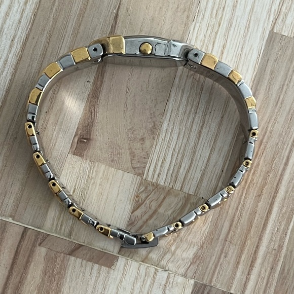 Seiko Ladies Watch Vintage Two Tone Braided Bracelet White Hexagonal Dial - Picture 7 of 12